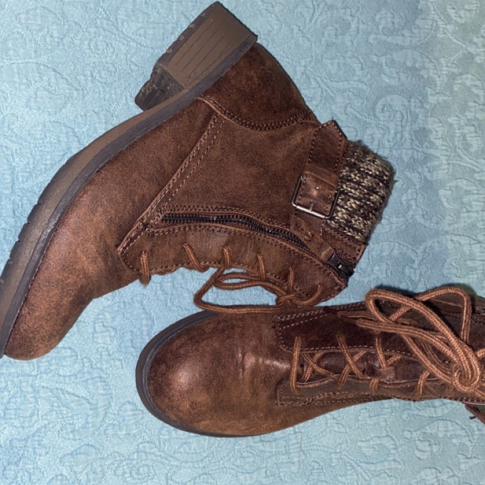 Faded Glory Women boots